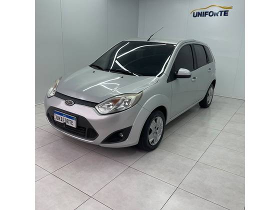 FORD FIESTA 1.6 ROCAM SE 8V FLEX 4P MANUAL FORD FIESTA 1.6 ROCAM SE 8V FLEX 4P MANUAL